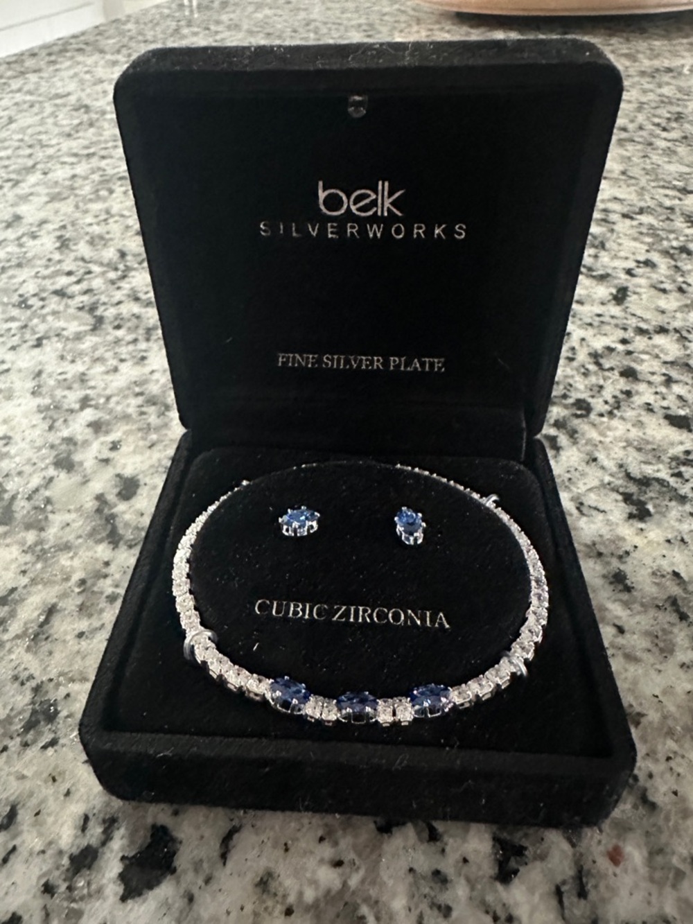 NEW! Bracelet and earring set